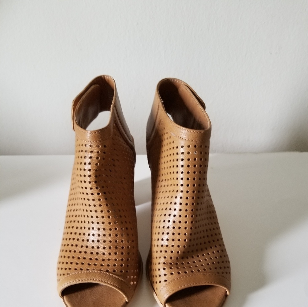 steve madden Suzy peep toe sandals